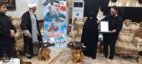 دیدار نماینده ولی فقیه در سپاه پاسداران با خانواده شهید تنگسیری